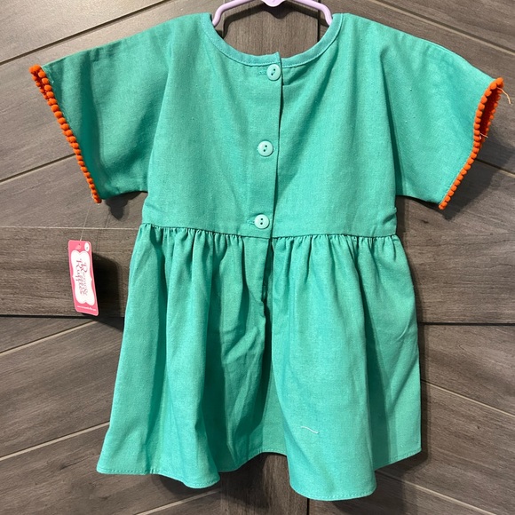 Ricrac & Ruffles Blouse 5T - Picture 2 of 2